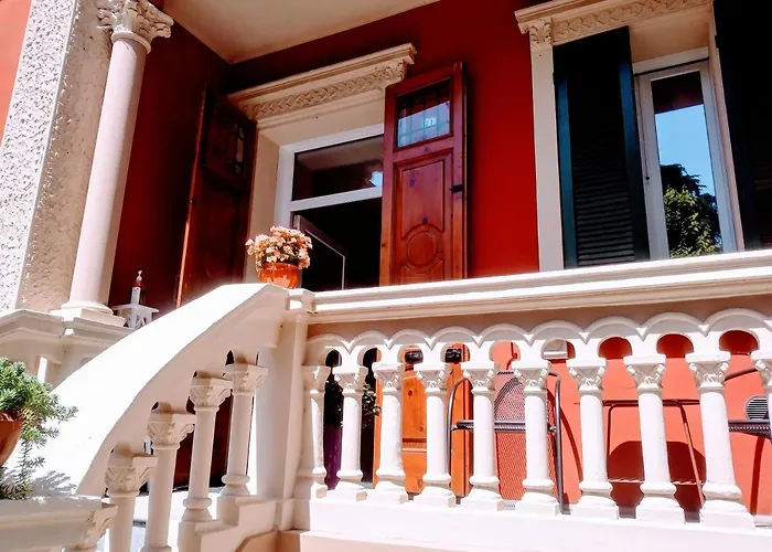 Meuble' 21 Di Anna Guest house 3*