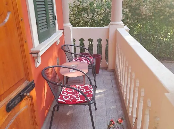 Πανσιόν Meuble' 21 Di Anna Ρέτζιο Εμίλια