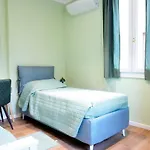 Meuble' 21 Di Anna Pensión Reggio Emilia