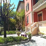 Meuble' 21 Di Anna Pensión 3*