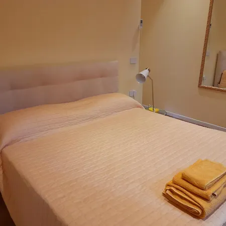 Meuble' 21 Di Anna Konukevi Reggio Emilia