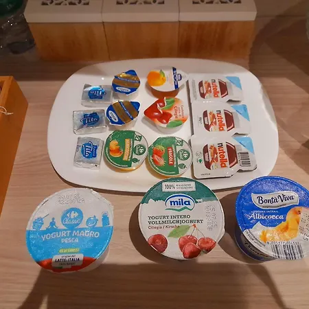 Πανσιόν Meuble' 21 Di Anna