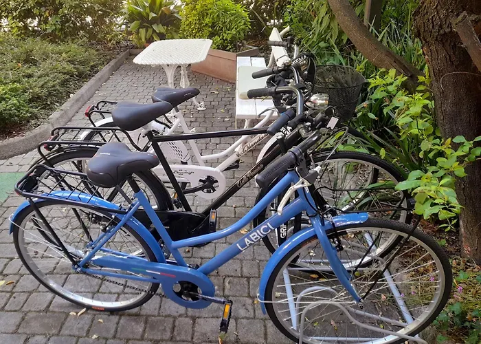 Meuble' 21 Di Anna 3* 레조넬에밀리아